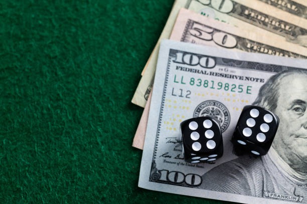 erek2 18 dashboard showing live blackjack tables and Liga 1 football markets side by side